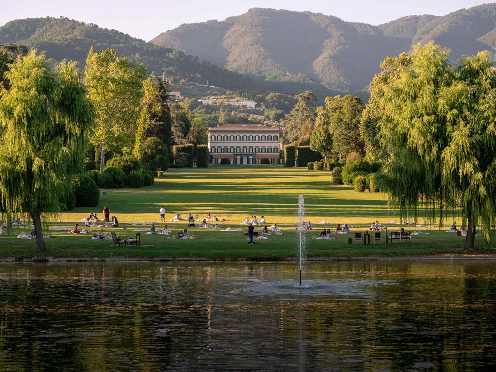 Villa reale lago